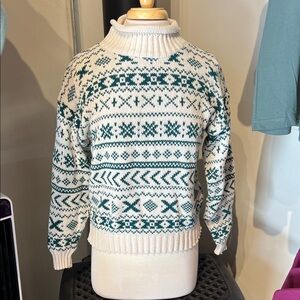 Vintage REI Turtleneck Sweater in White and Green